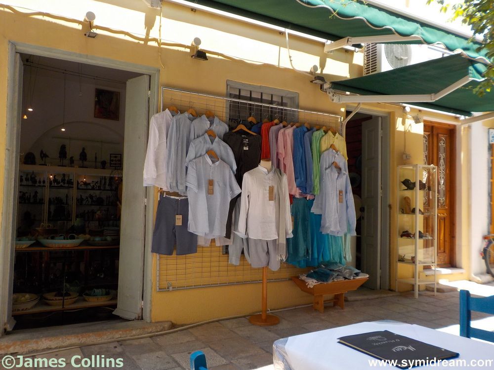 Shopping in Yialos